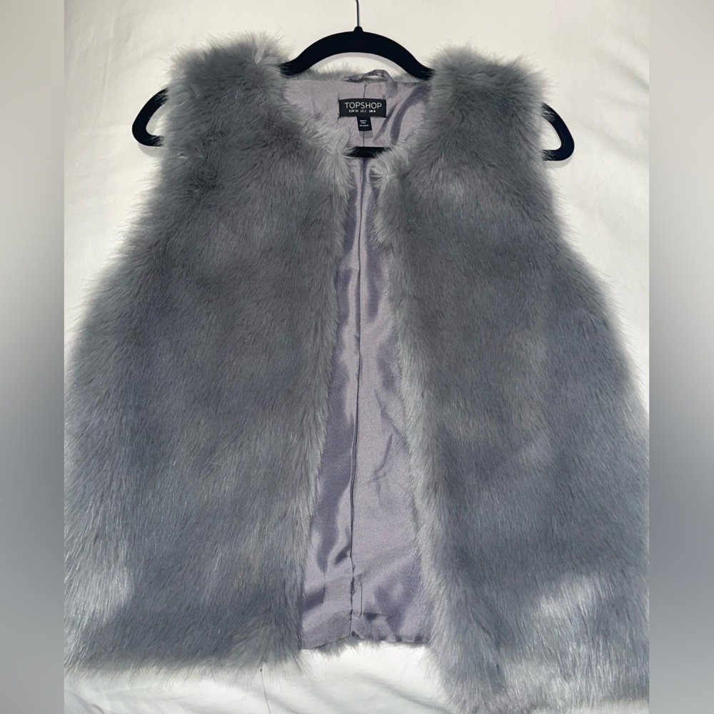 Topshop Grey Faux Fur Vest US 2 EUR 34